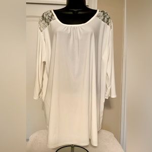 Star Vixen polyester Top w/ gold thread Detail size 3X